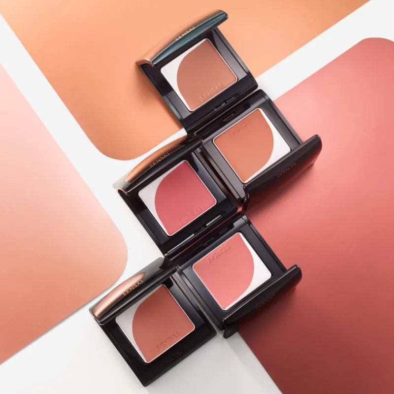 Hot BLOOMING BLUSH Blush