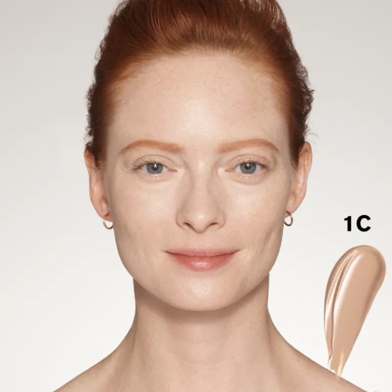 CORRECTOR FUTURIST SOFT TOUCH BRIGHTENING SKINCEALER CONCEALE Antiojeras Y Corrector