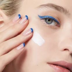 Sale CRÈME FRAÎCHE DE BEAUTÉ REPULPANTE HYDRATANTE 48H Facial