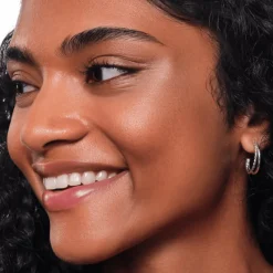 Online Iluminador Soft Touch Bouncy Glow Iluminador & Corrector