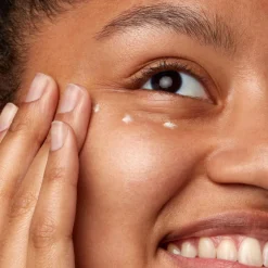 Outlet Creamy Eye Treatment with Avocado Crema Contorno de Ojos Hidratante Vitamina E|Ojos & Labios