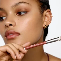 New Number 8 Dual-Ended Eyeshadow Brush Accesorios De Maquillaje